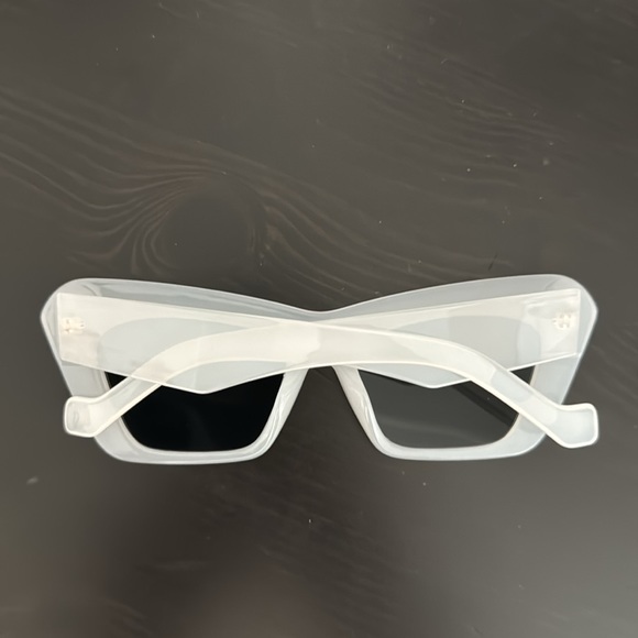 No Brand Milky White Sunglasses - Picture 2 of 4